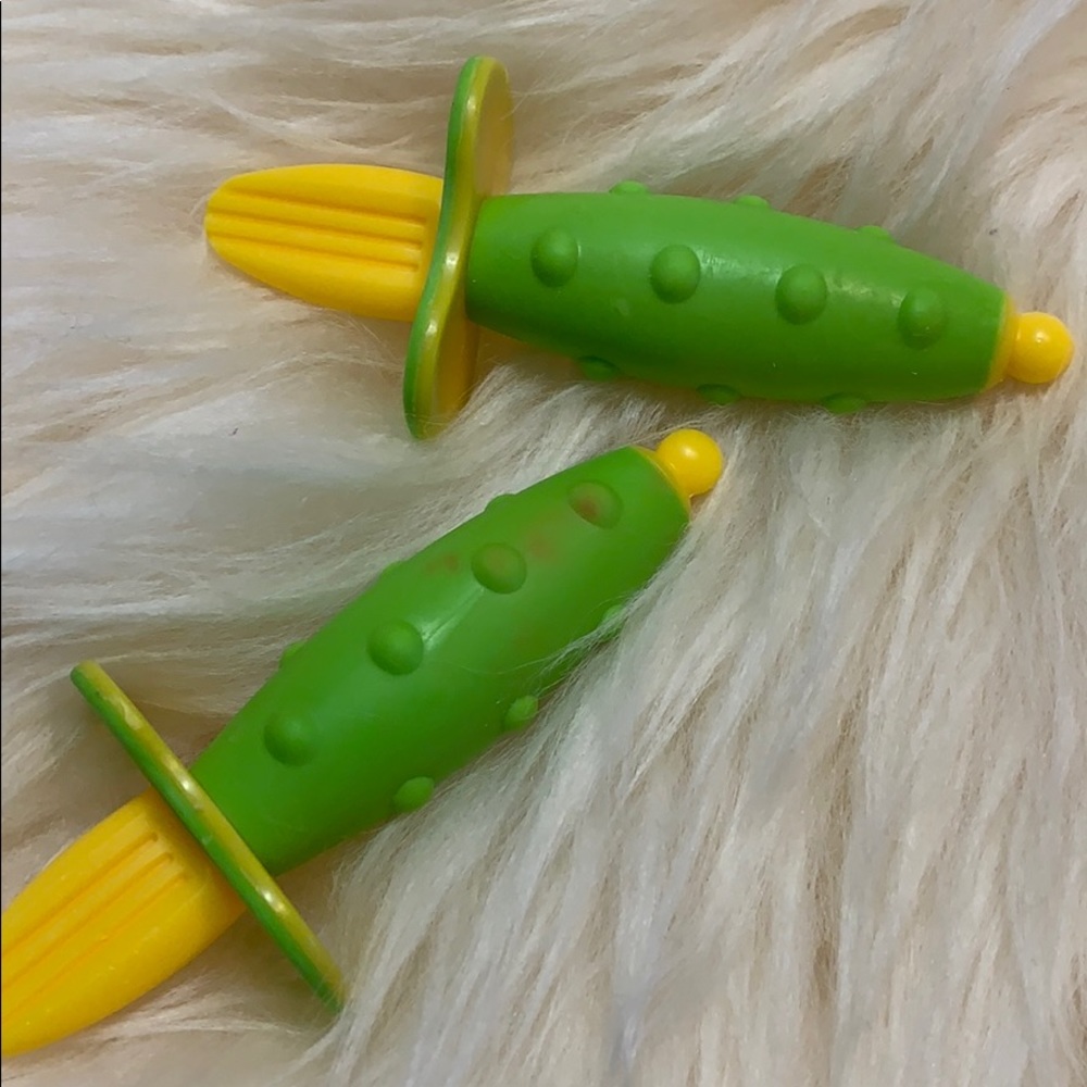 🔥4/$25🔥 Teethers - Picture 5 of 6
